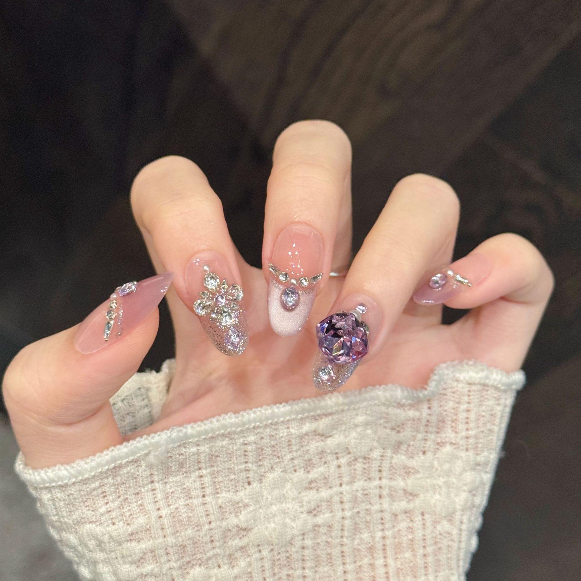 เล็บปลอมแบบกดติด 10 ชิ้น ลายโล - Resin Art Purple บทวิจารณ์และราคา