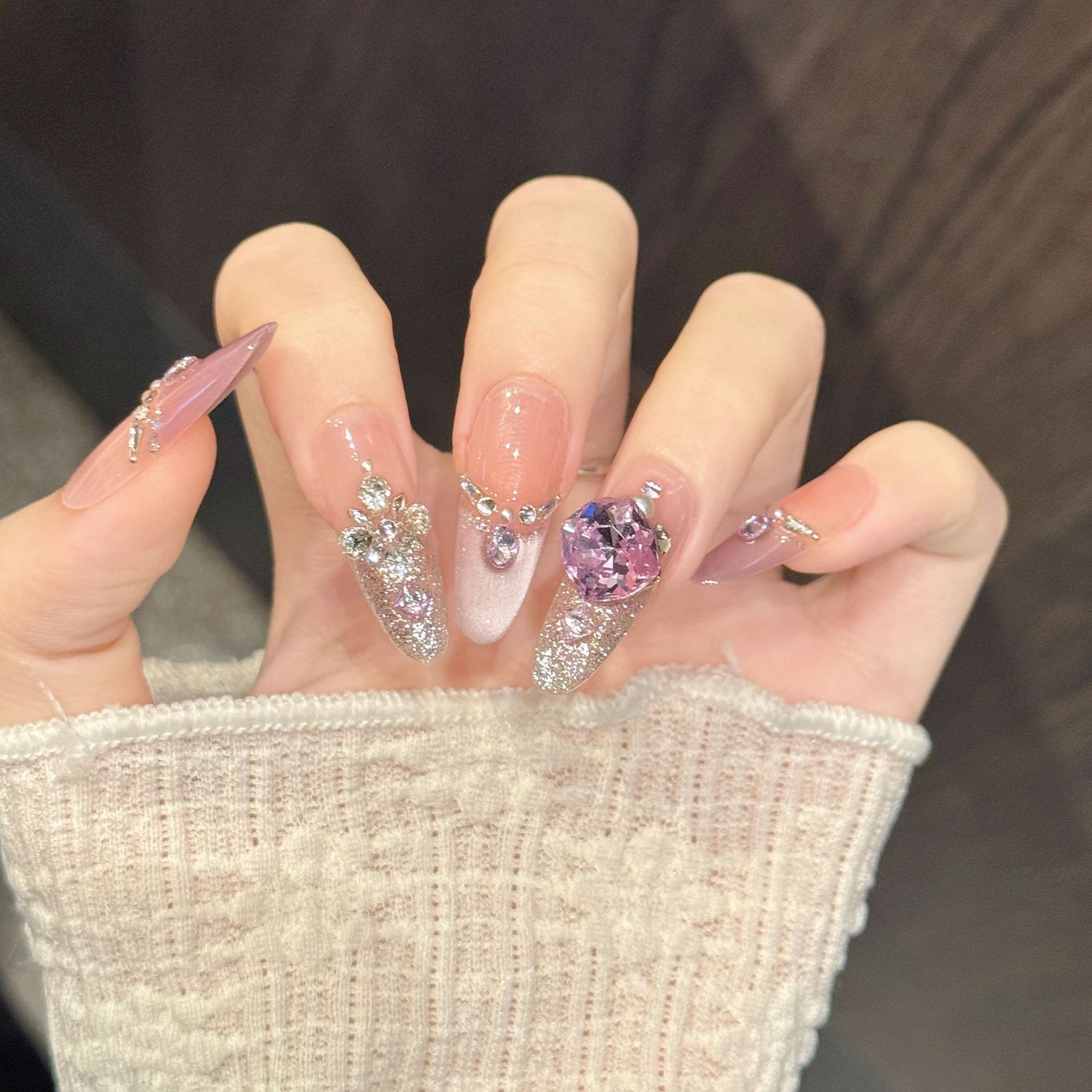 เล็บปลอมแบบกดติด 10 ชิ้น ลายโล - Resin Art Purple บทวิจารณ์และราคา