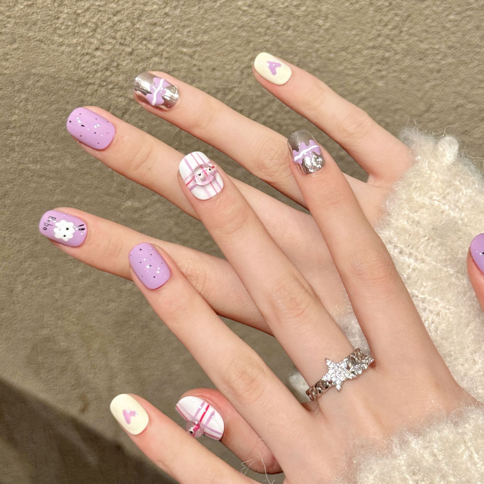 เล็บปลอมแบบกดติด 10 ชิ้น ทำมือ - Resin Art Purple บทวิจารณ์และราคา